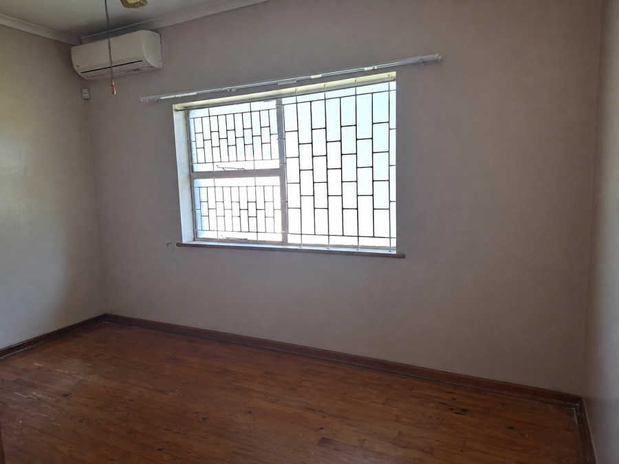 To Let 4 Bedroom Property for Rent in Vanes Estate Eastern Cape